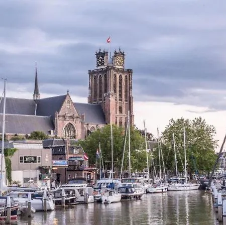 Cleyn Cruysenborgh 1531 Bed & Breakfast Dordrecht