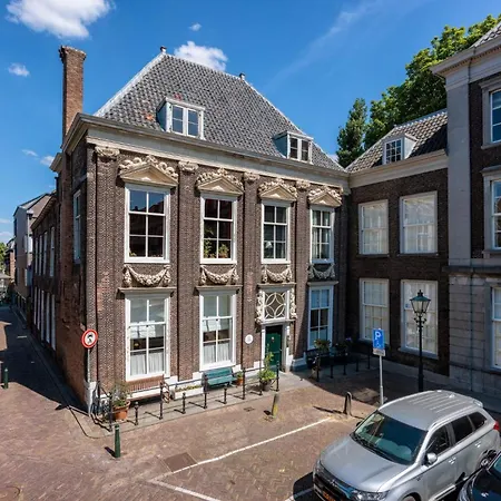 Couette-café Cleyn Cruysenborgh 1531 Dordrecht