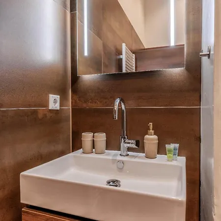 Cleyn Cruysenborgh 1531 3*