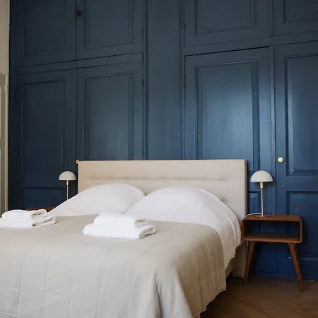 Cleyn Cruysenborgh 1531 Couette-café 3*