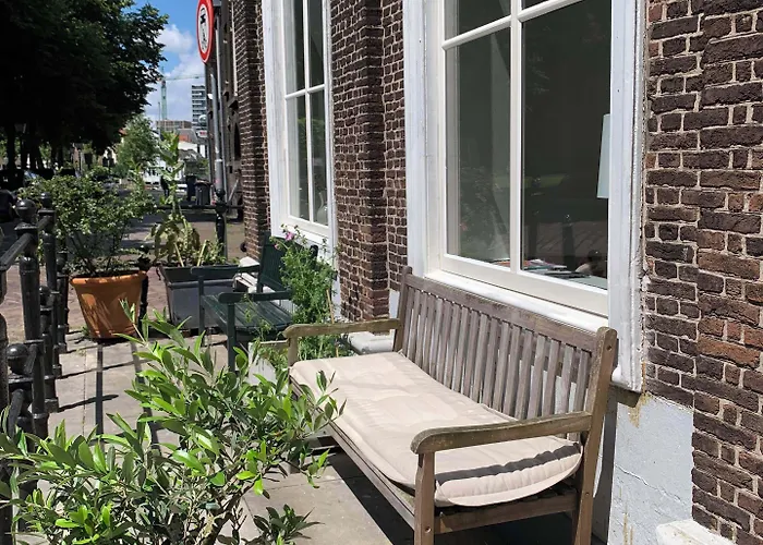 Cleyn Cruysenborgh 1531 Bed & Breakfast 3*