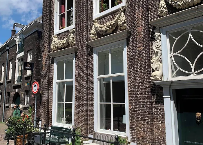 Couette-café Cleyn Cruysenborgh 1531 Dordrecht