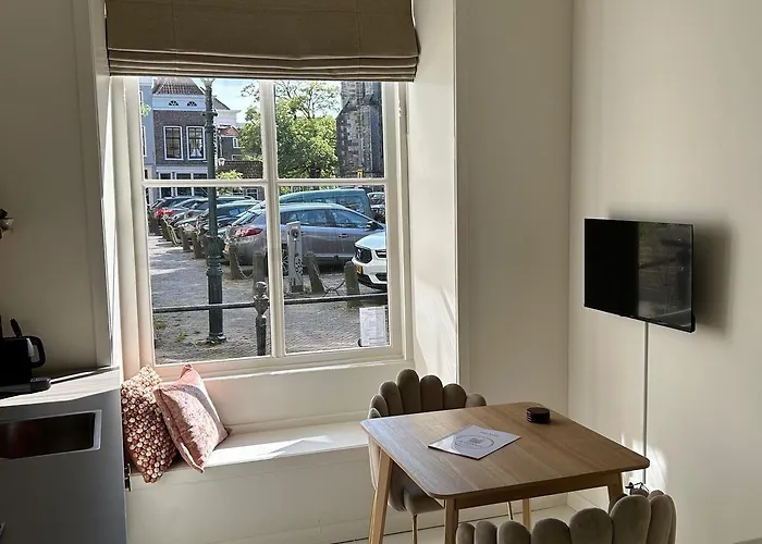 Cleyn Cruysenborgh 1531 Couette-café Dordrecht