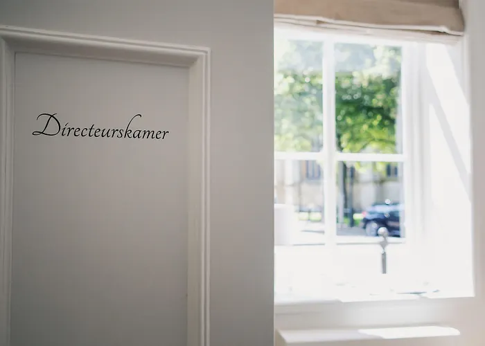 לינה וארוחת בוקר Cleyn Cruysenborgh 1531 3*